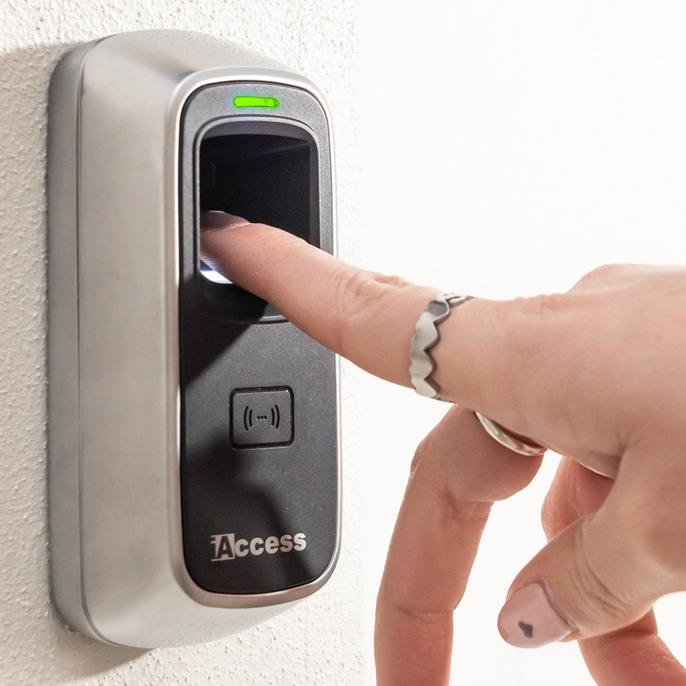 iAccess M6-XP